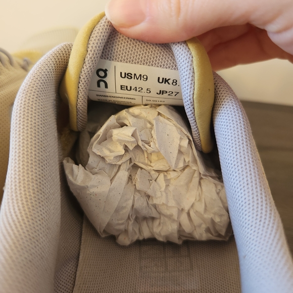 Mens On Cloud Running Shoes Size 9 - Picture 8 of 8